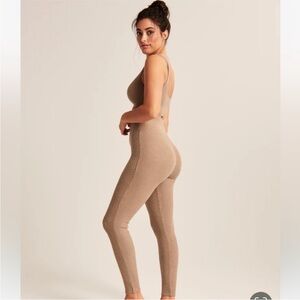 Abercrombie & Fitch Cream Ribbed extra soft Leggings